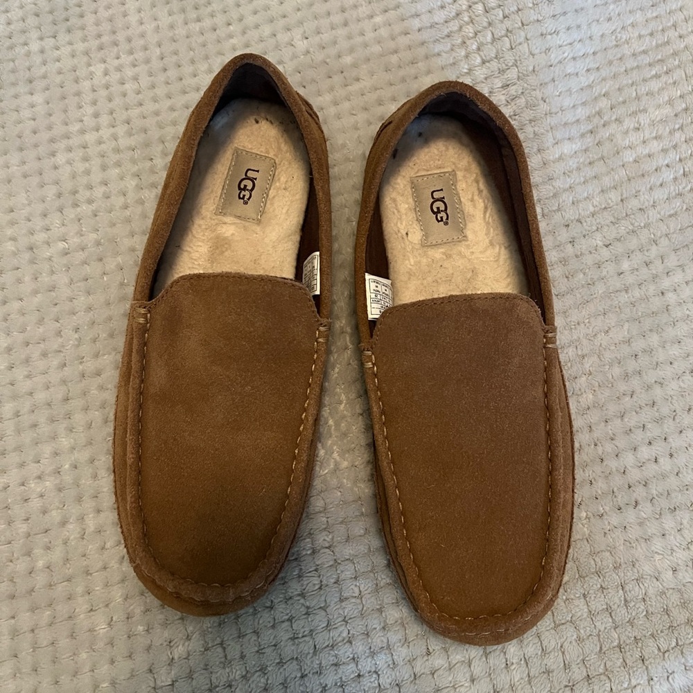 UGG Brown Loafers Slip-Ons with Soft Suede Material and Rounded Toe